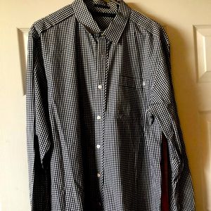 Used black and white Sean John button down tailor fit xl